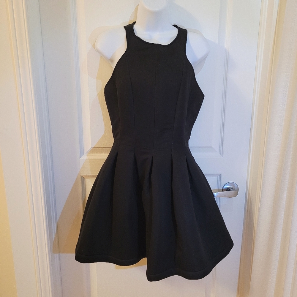 Namel9ss black dress